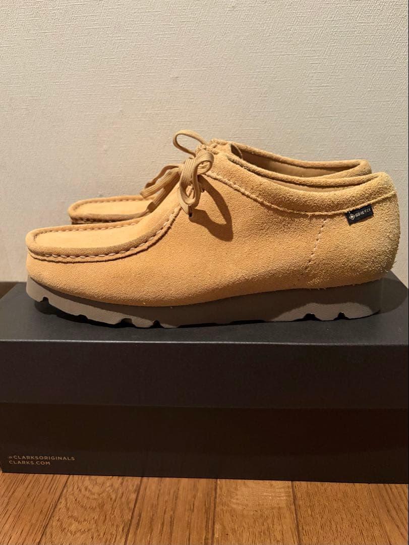 クラークス ワラビーGORE-TEX Golden Tan Suede 8h