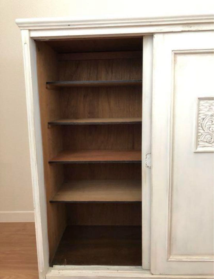 部屋置きにしたら結構いい ブロカント キャビネット