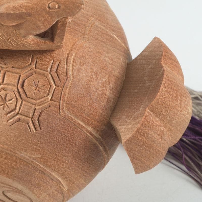 井波彫刻 紅雲作 木彫 鼠と小槌 干支 置物 共箱 C 9418 - メルカリ