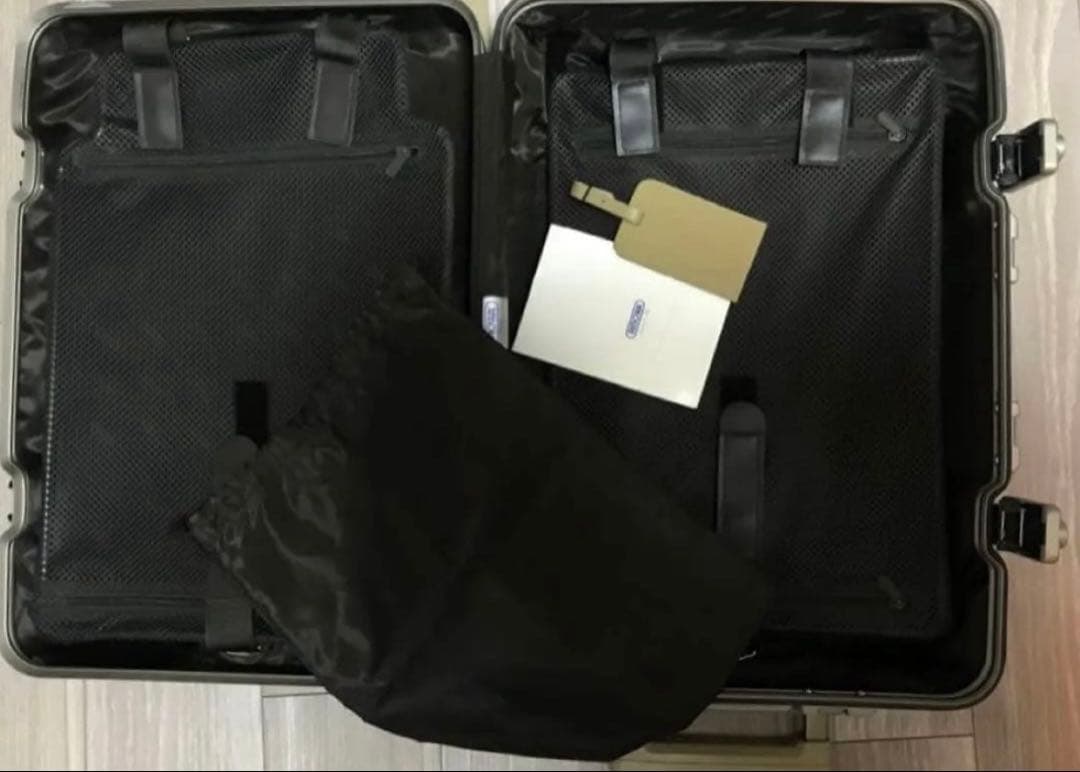 RIMOWA リモワ TOPAS トパーズ 35L 929.52 スーツケース