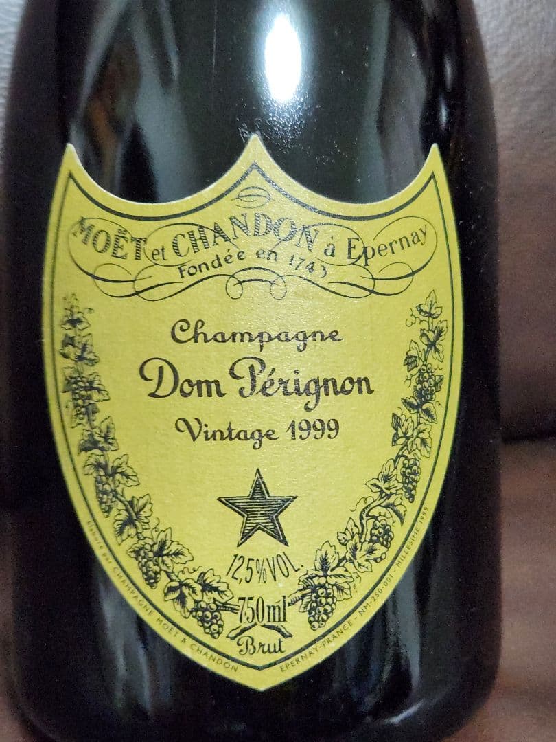 ドンペリ Dom Pérignon シャンパン 1999年 750ml 豪華木箱入り ドン
