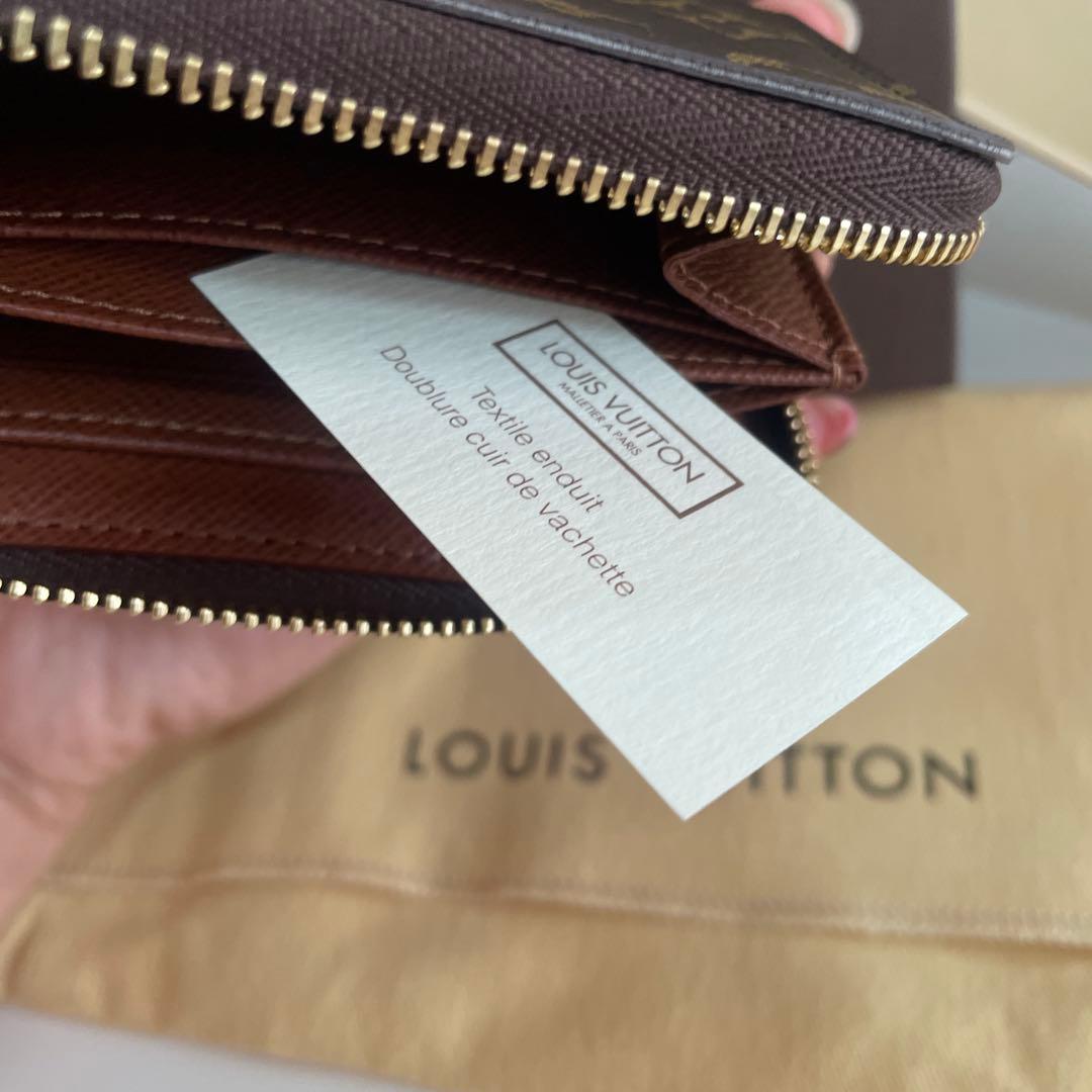 LOUIS VUITON ルイヴィトン ジッピー パース