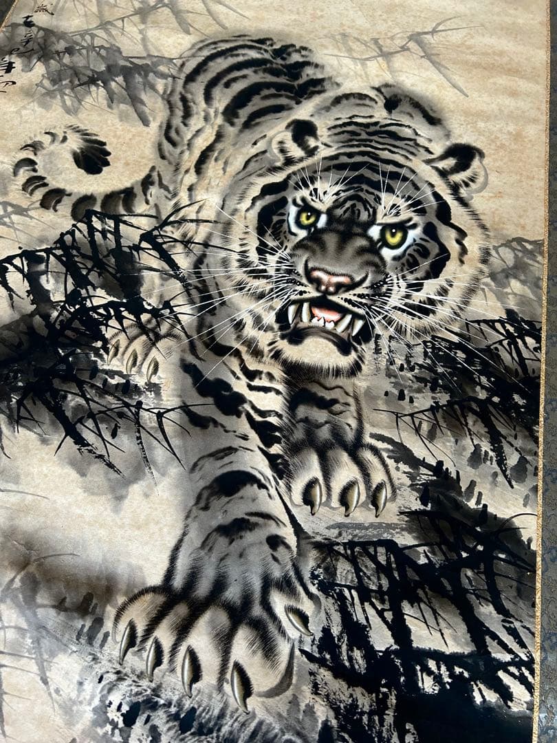 猛虎図 虎 掛け軸 中国掛軸 時代 虎 / 猫虎 肉筆 在銘 水墨 中国 骨董