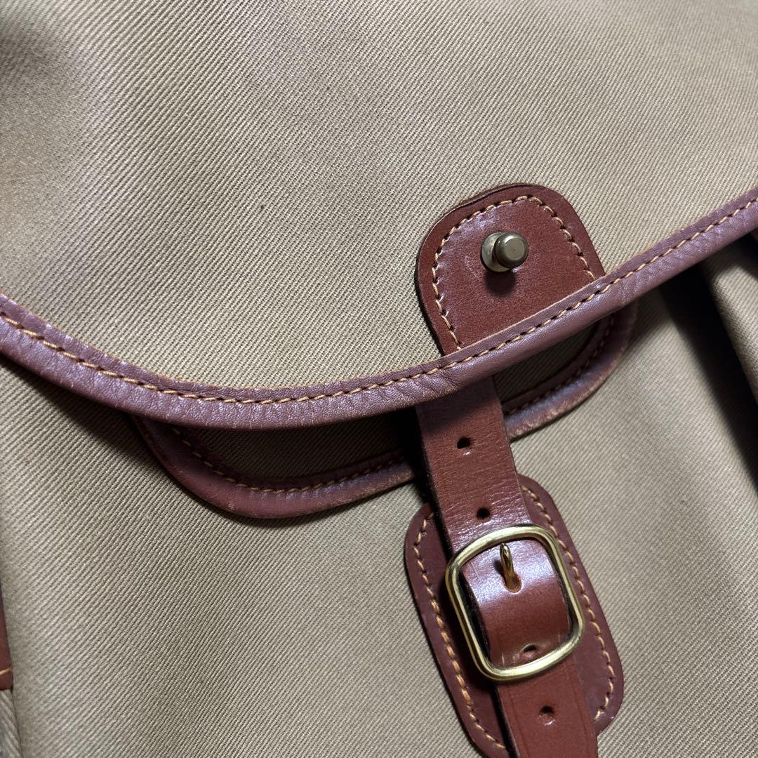 Brady ショルダーバッグ