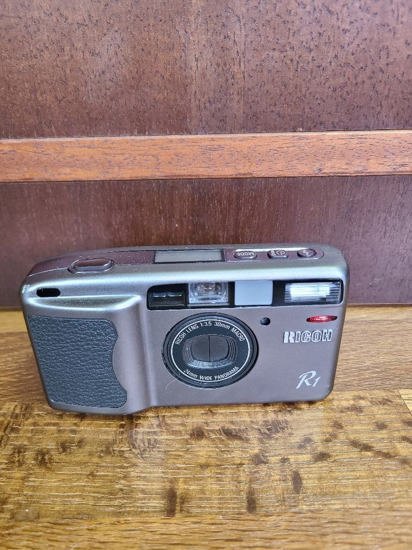 動作未確認美品リコー RICOH R1s ウルトラスリムAFコン フィルムカメラ