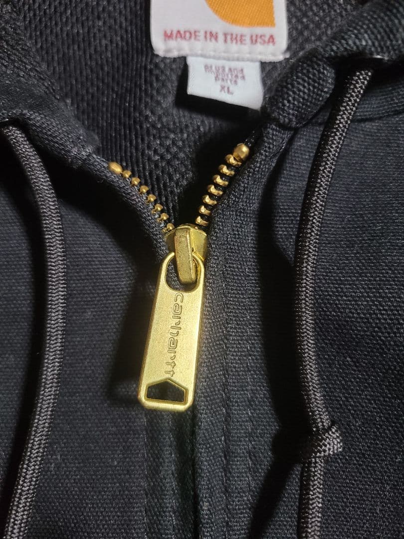 ZUHI専用　Carhartt ブラック フード付きジャケット XL