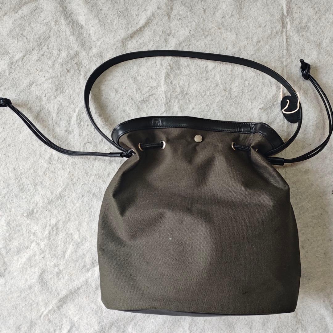 TOUT Y EST トートバッグ グリーン