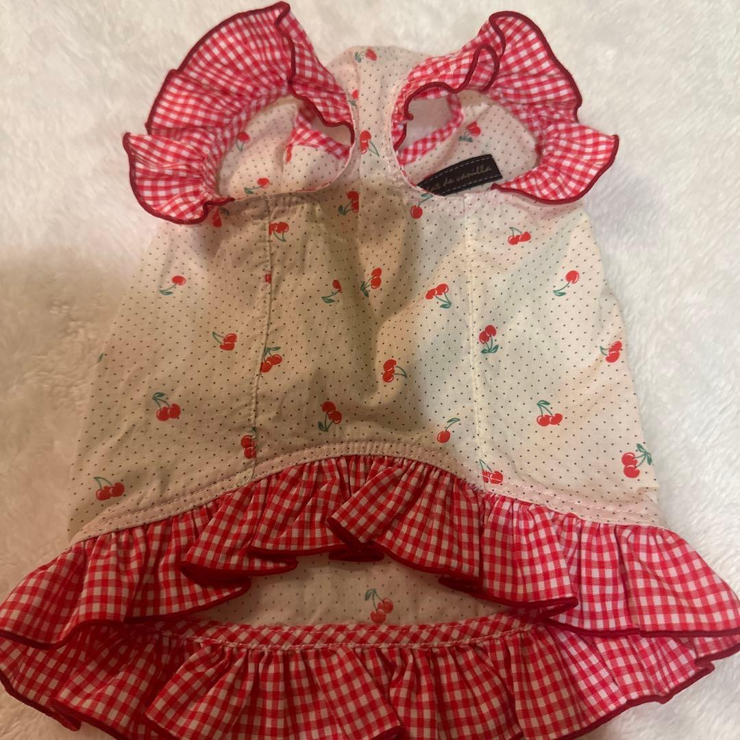 アトリエGGチェリー柄フリル犬服