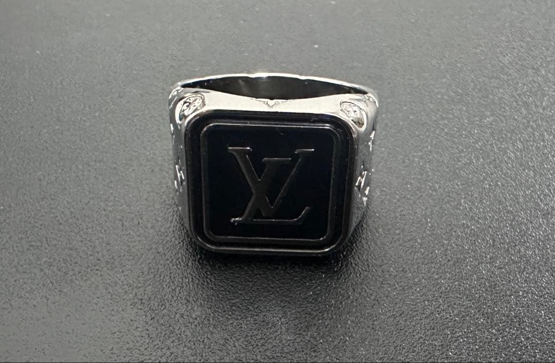 Louis Vuitton ブラック シルバーリング