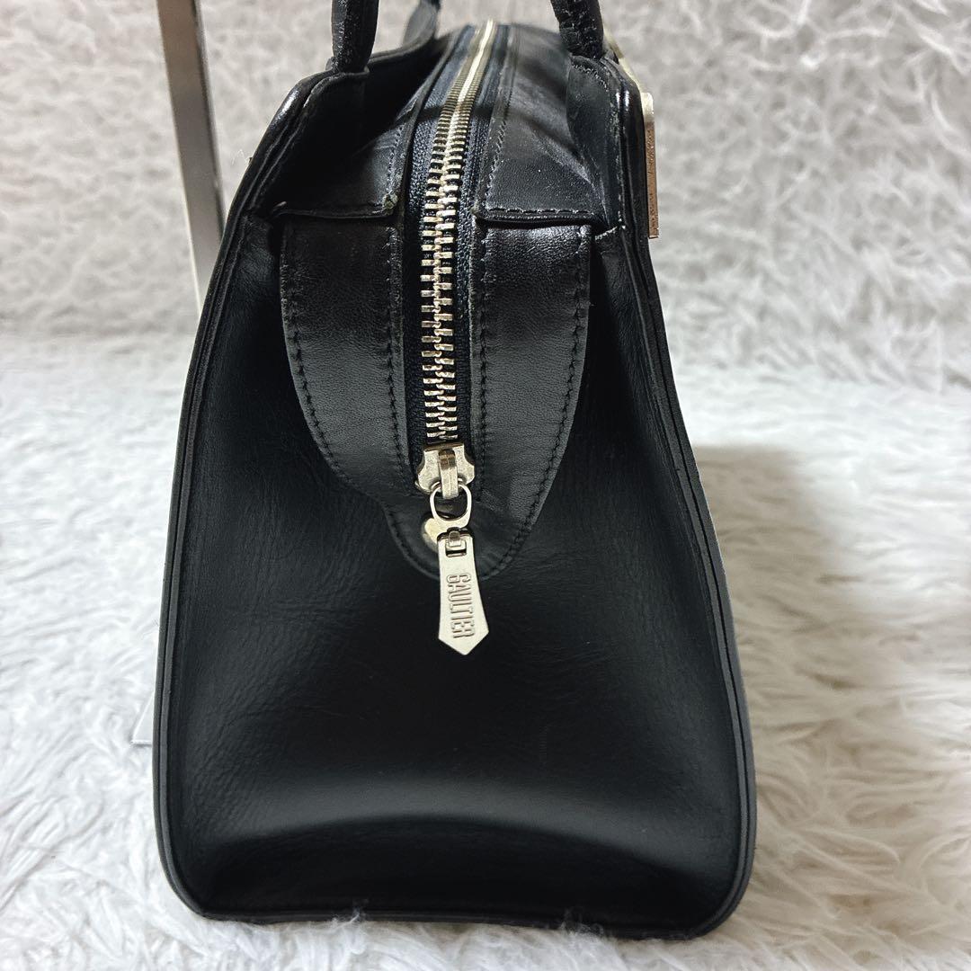 miwako ☆ ジャンポールゴルチエ　メタルプレート　ハンドバッグ　無地