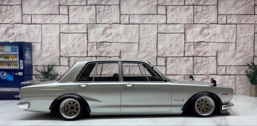 1/18 サムライ　ハコスカ4dr GTR オバフェンMK-Ⅲ深リムカスタム