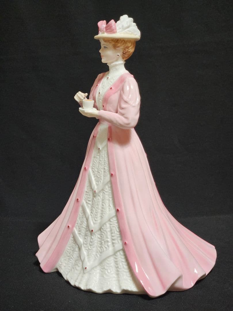 新品箱入り 証明書付き リントンズ エミリー コールポート フィギュリン 美品