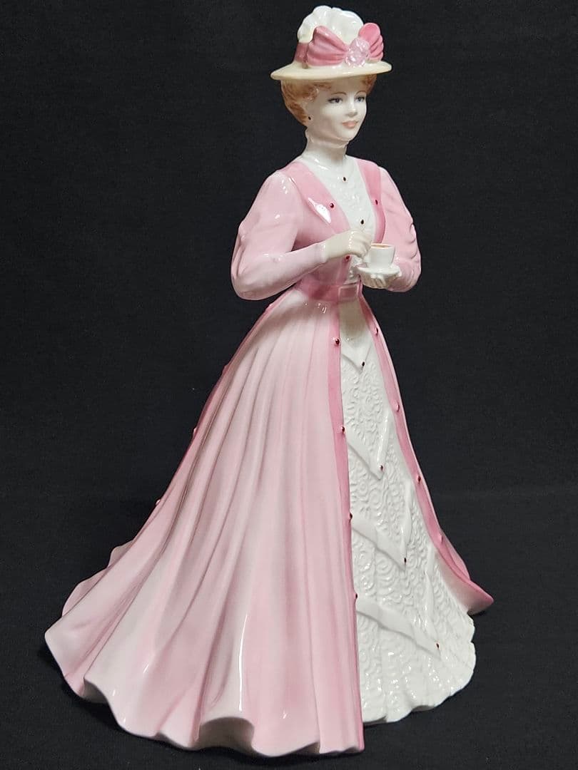 新品箱入り 証明書付き リントンズ エミリー コールポート フィギュリン 美品