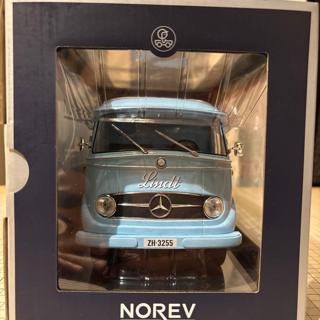 NOREV Mercedes Benz L319 1:18
