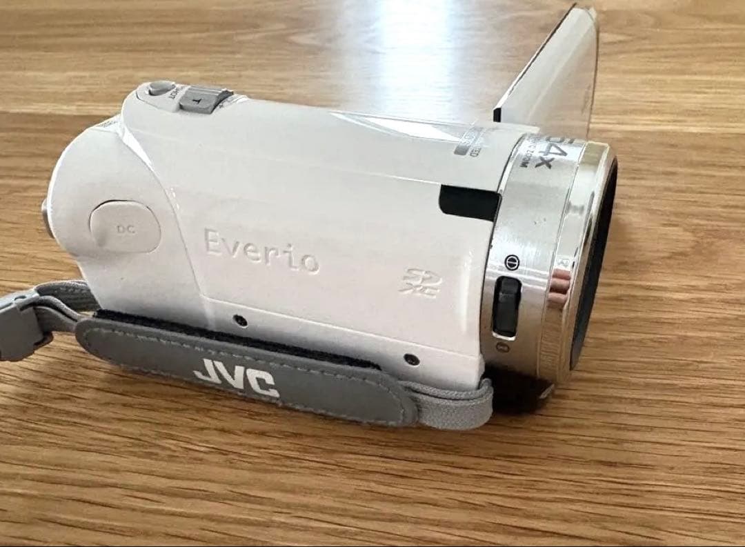 ★JVC GZ-E265 ビデオカメラ