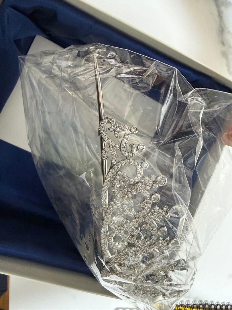 値下ok 結婚式　ロイヤルハート　ティアラ　ラブティアラ