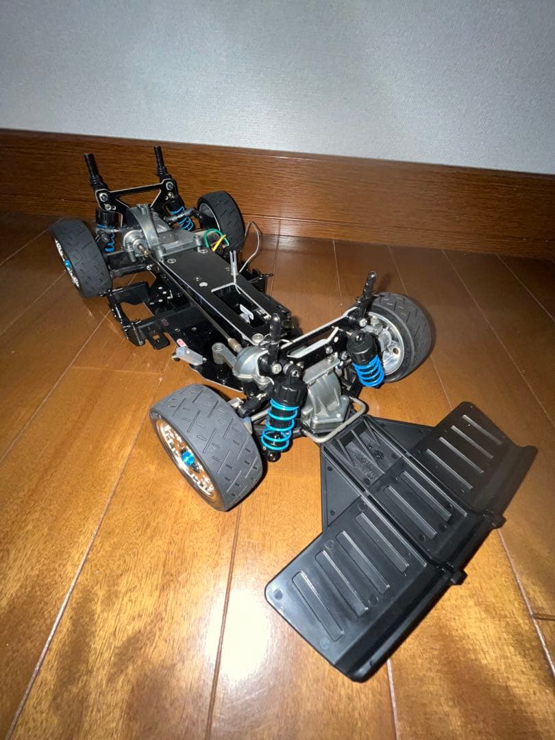 タミヤ 1/10 ランチア 037 ラリー