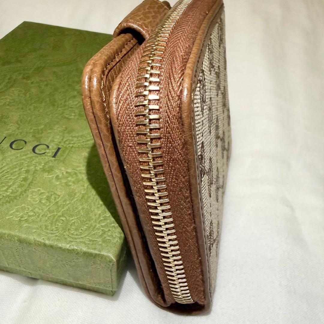 【美品】GUCCI　二つ折り財布　箱あり　ブラウン