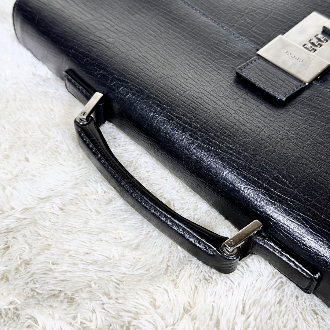 【美品】GUCCIグッチ ビジネスバッグ ダイヤルロック レザー A4 ブラック
