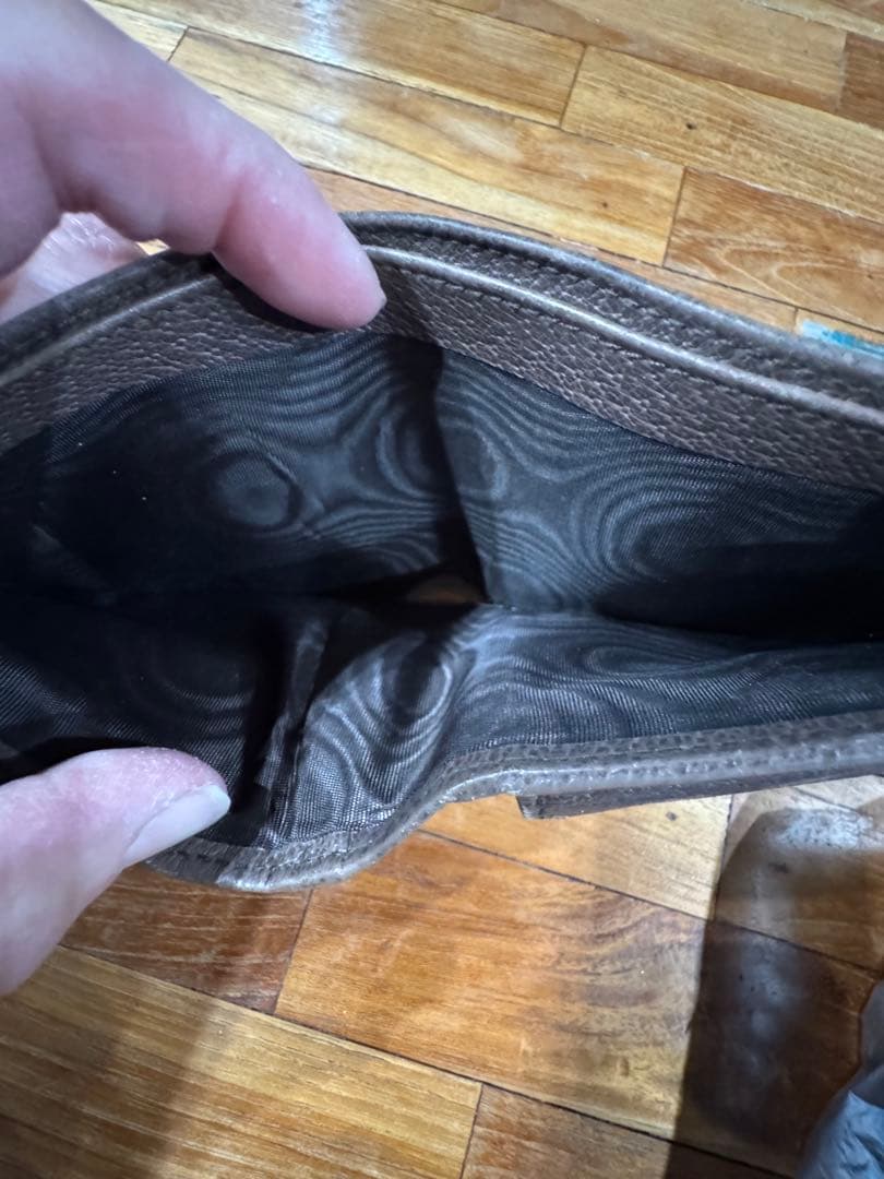 こむぎGUCCI Disneyコラボ　二つ折り財布　箱有り