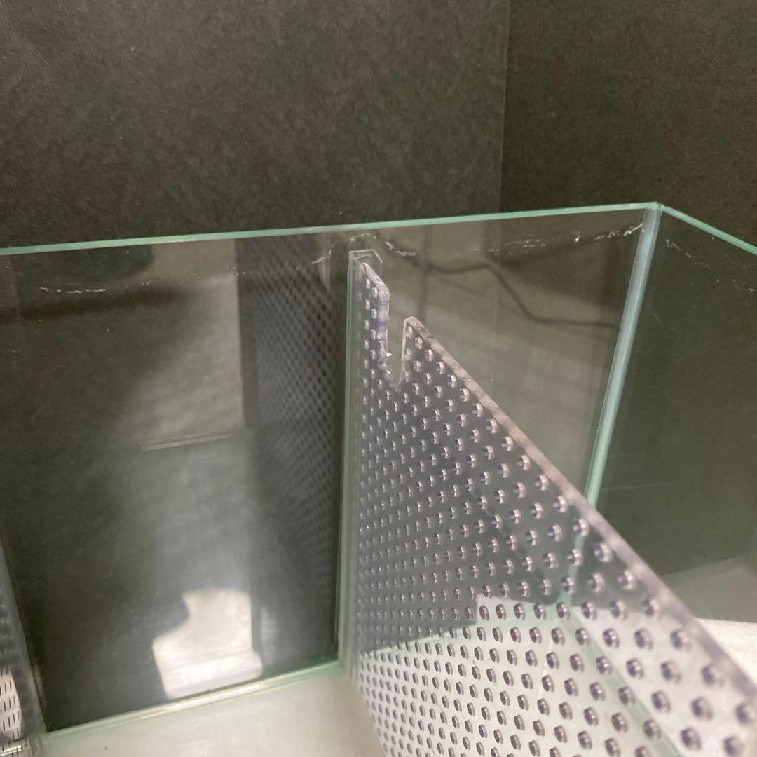 特注ガラス水槽・クリア・60×20×20cm 5室・4枚仕切り・Rioポンプ