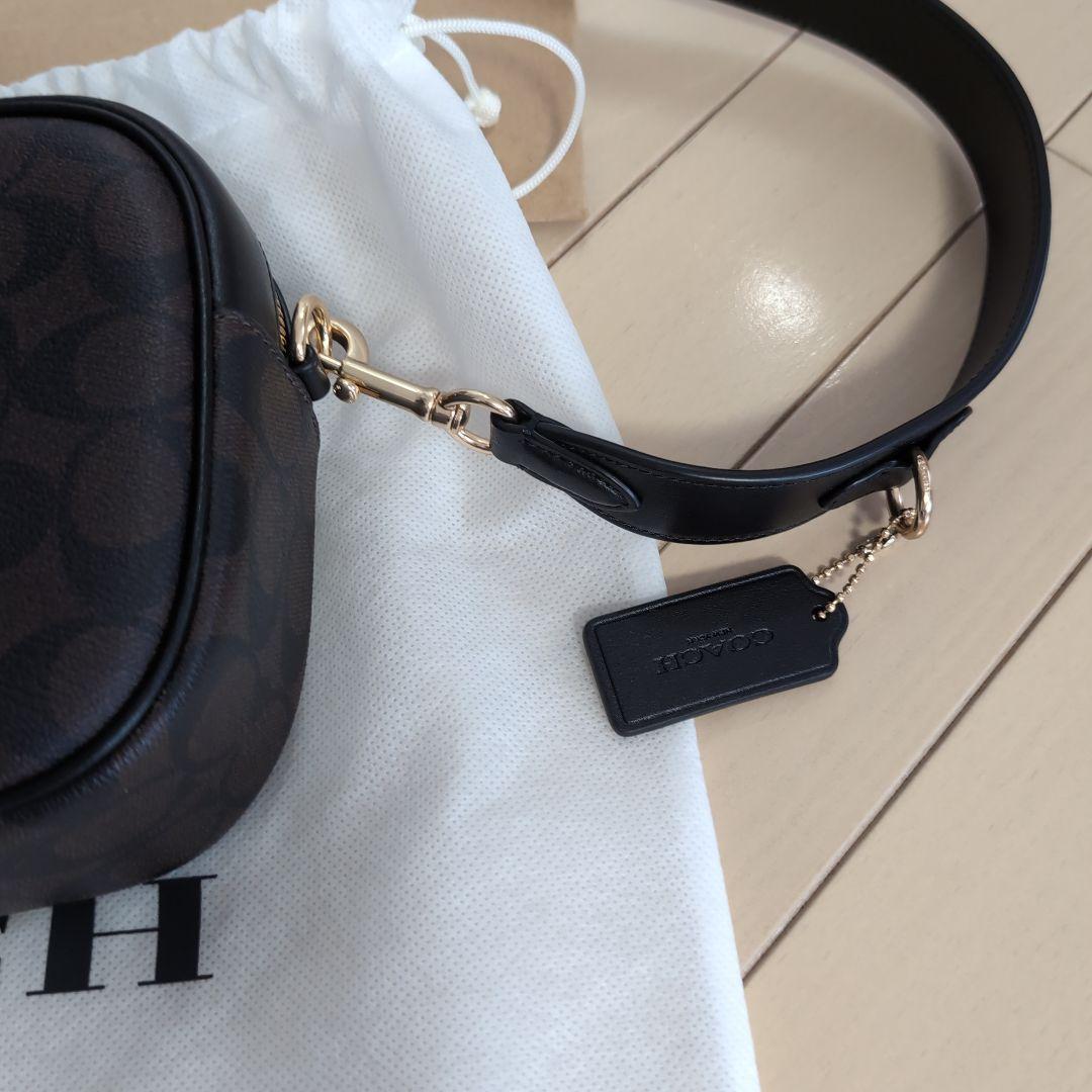 COACHショルダーバッグ　ブラウン