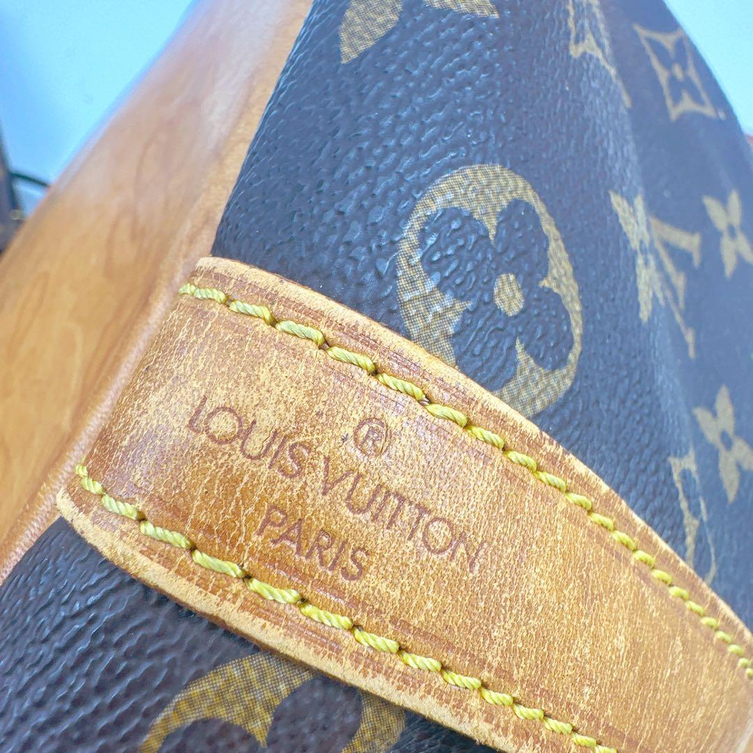 ルイヴィトン　モノグラム　巾着　ショルダーバッグ　プチノエ