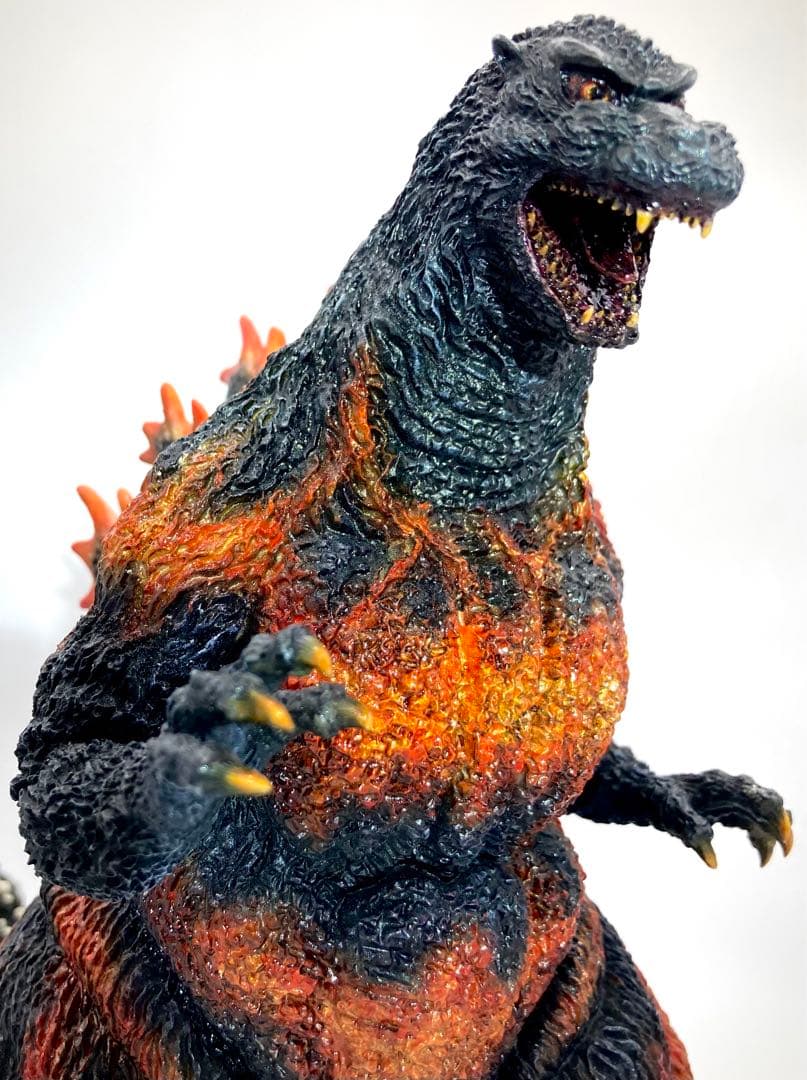 酒井ゆうじ造形工房、キンゴジレジンキット完成品です。酒井ゆうじ造形