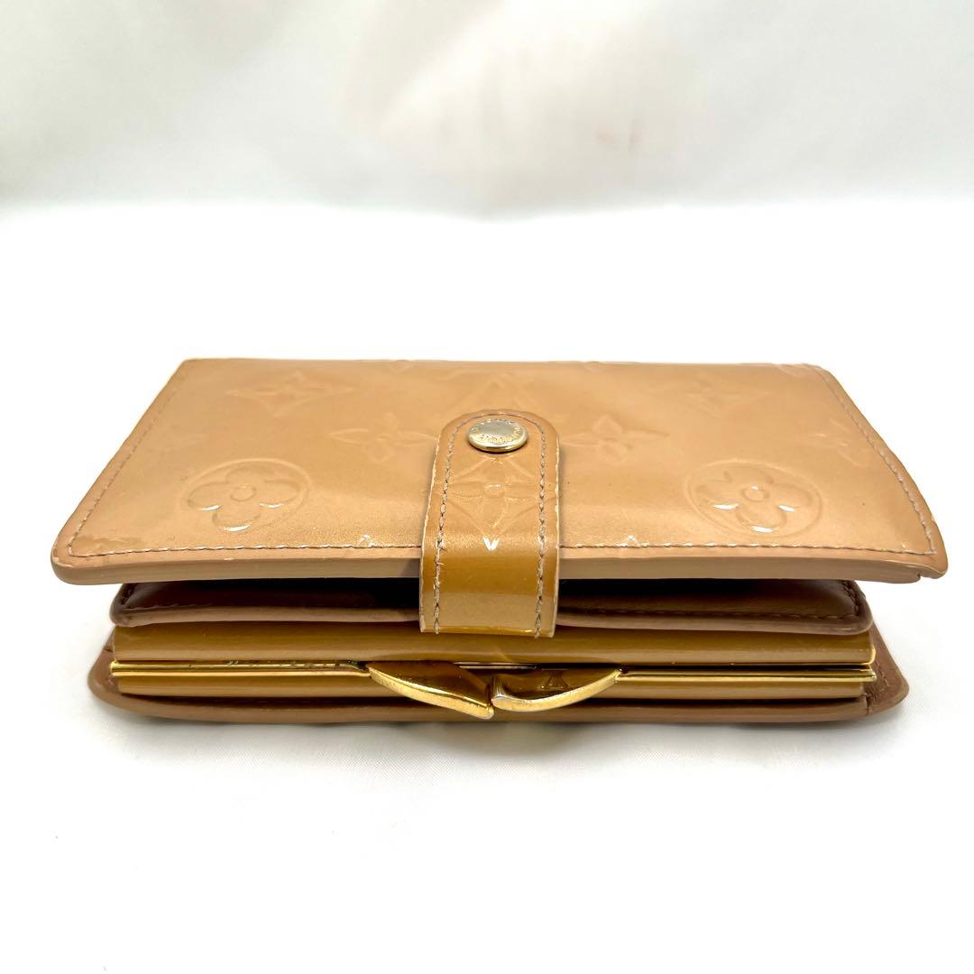 ルイヴィトン ヴェルニ ポルトフォイユ ヴィエノワ カフェオレ がま口財布