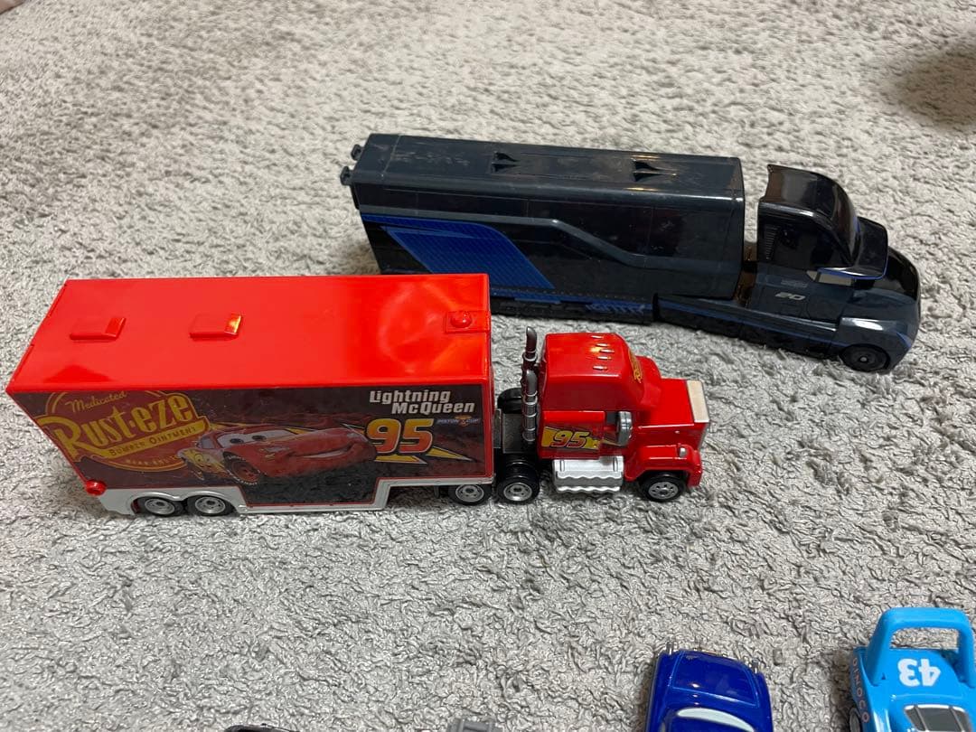カーズ トミカ ミニカー トレーラーセット