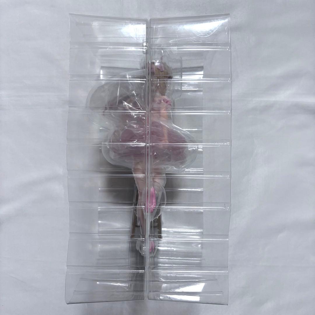 フラミンゴバレエ団 後輩ちゃん フィギュア Anmiイラスト