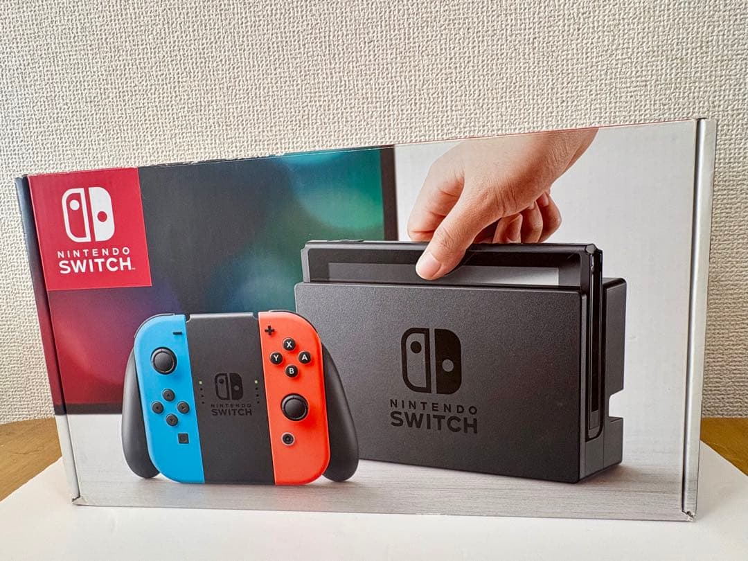 Nintendo Switch 本体＋Joy-Con