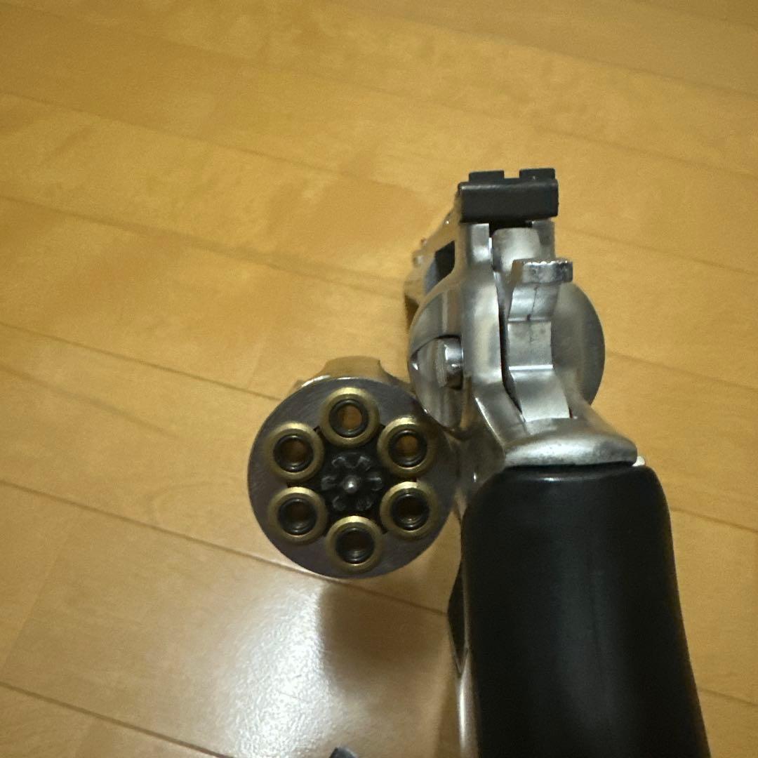 SUPER REDHAWK 44MAGNUMエアガン シルバー/ブラック 18才