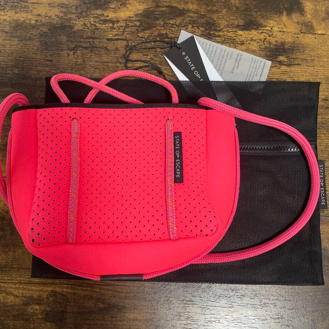 happyさん専用⭐︎ステイトオブエスケープ　マイクロ　ネオンピンク