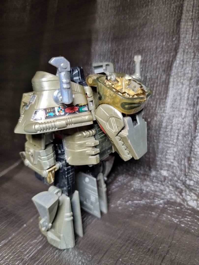 トランスフォーマー　タカラ　VSY 　グリムロック　サウンドウェーブ