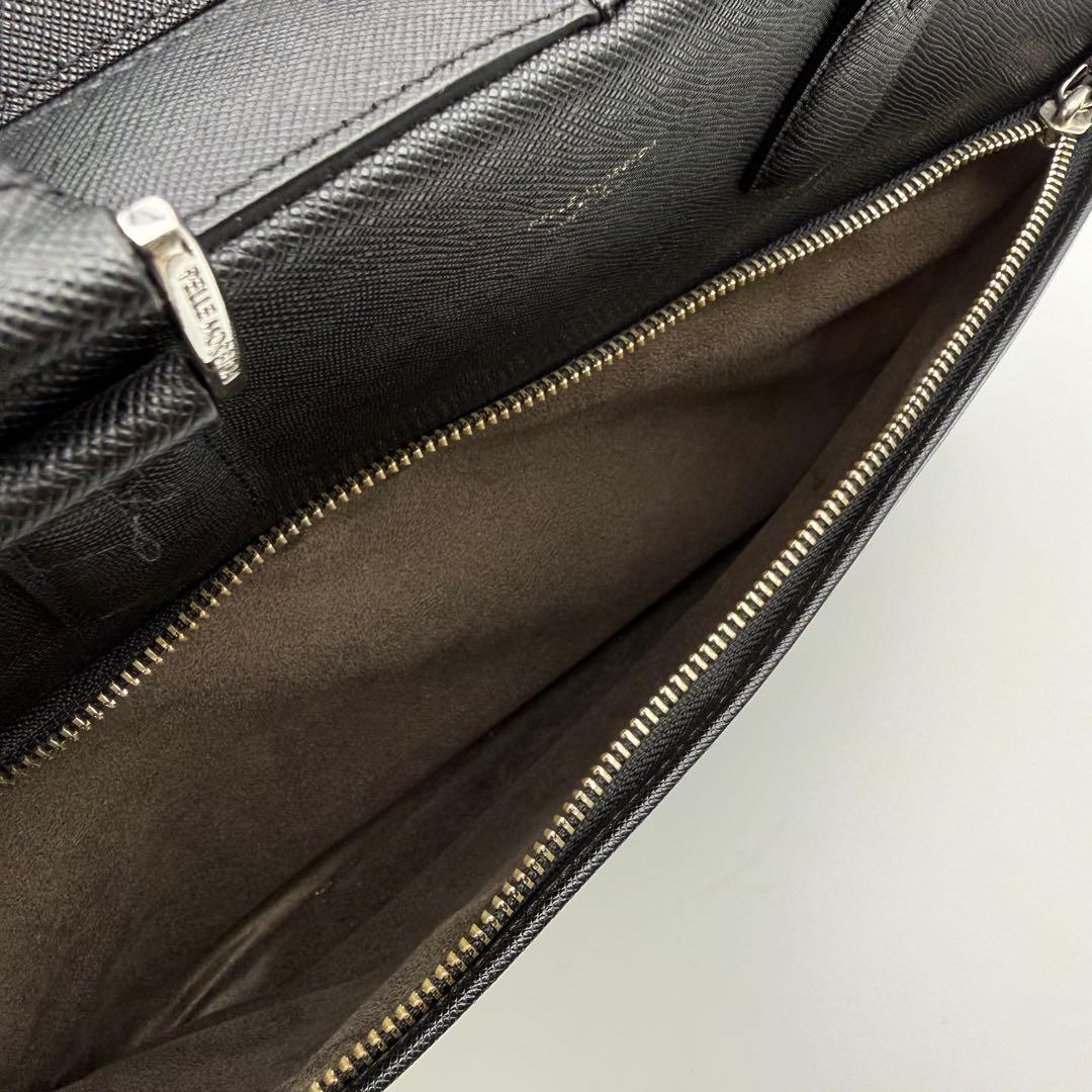 ペッレモルビダ キャピターノ ブリーフケース エンボスレザー A4 ブラック