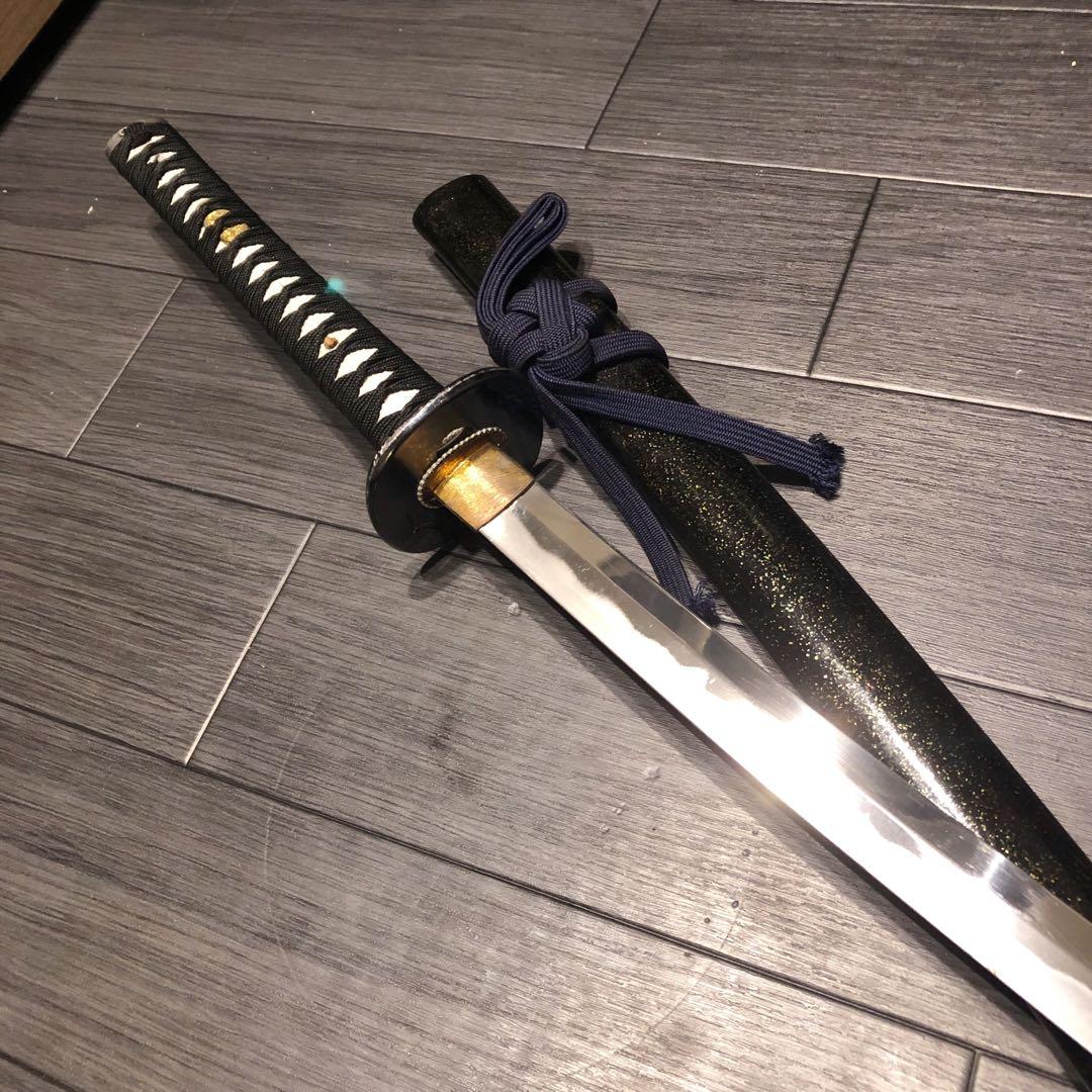 高級模造刀　居合刀　黒拵え　亜合金刀身　優乱刃紋