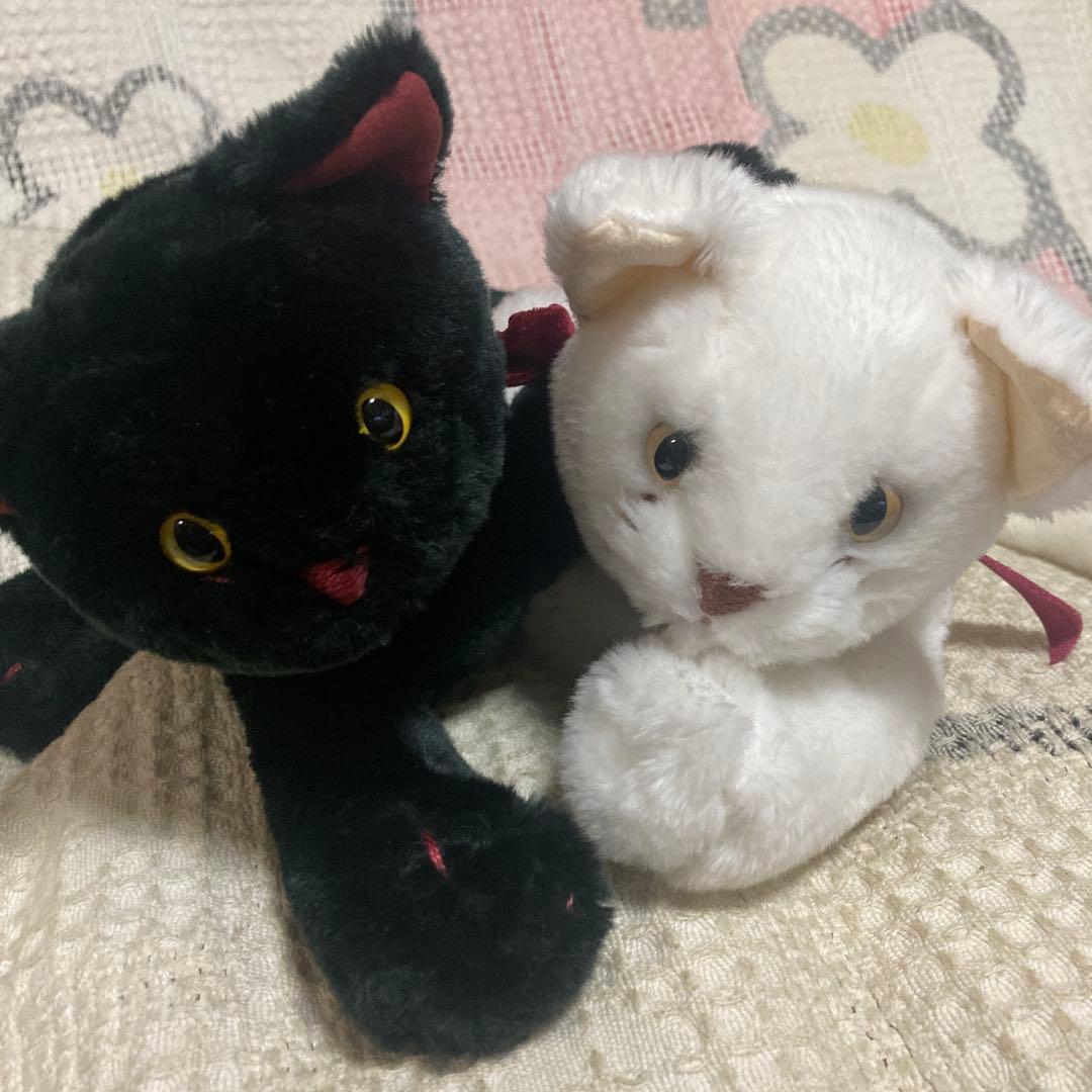 モンスイユ　ララ　黒猫＆白猫　ぬいぐるみ　中古品　バラ売り不可