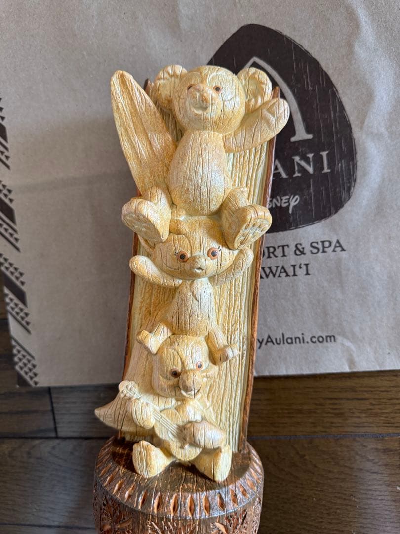 ハワイ　アウラニ　ディズニー　限定品　ダッフィー　木彫り　フィギュア　リーナベル