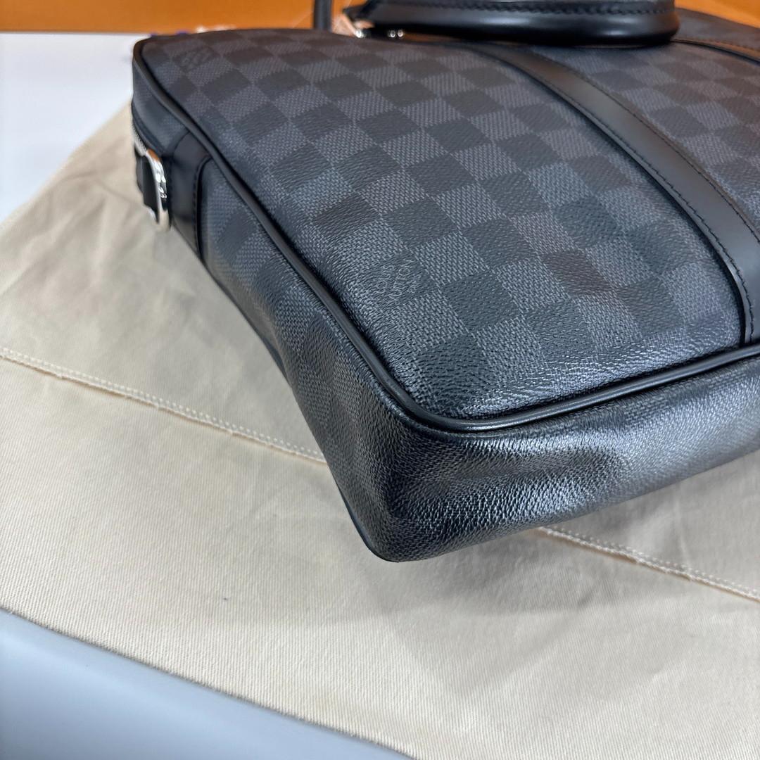 新品同様/IC 現行 ルイヴィトン ダミエグラフィット ビジネスバッグ ブラック