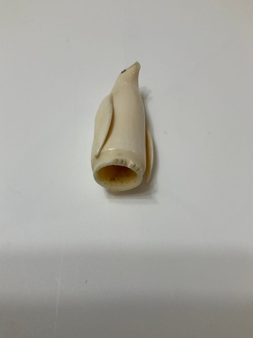 希少 鯨の歯 マッコウクジラ ペンギンの置物