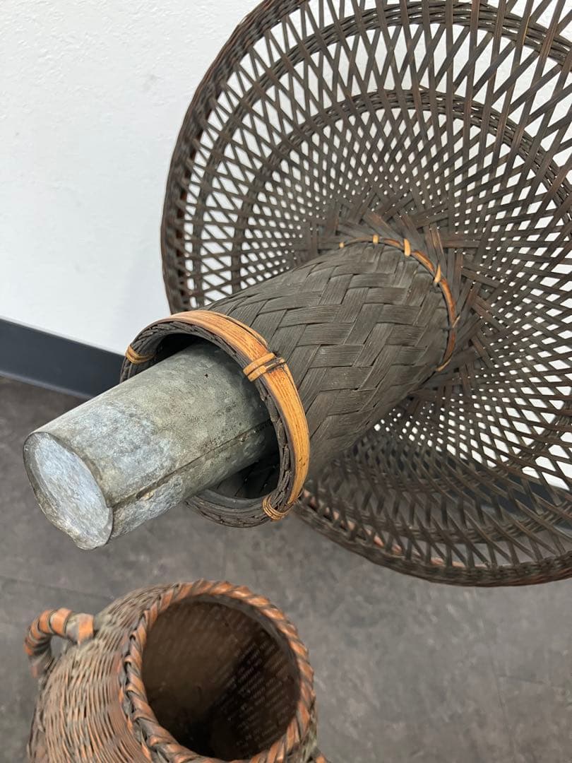 値下げ！古美術 生花 竹籠 花籠 唐物 花器 三足 古道具 籐