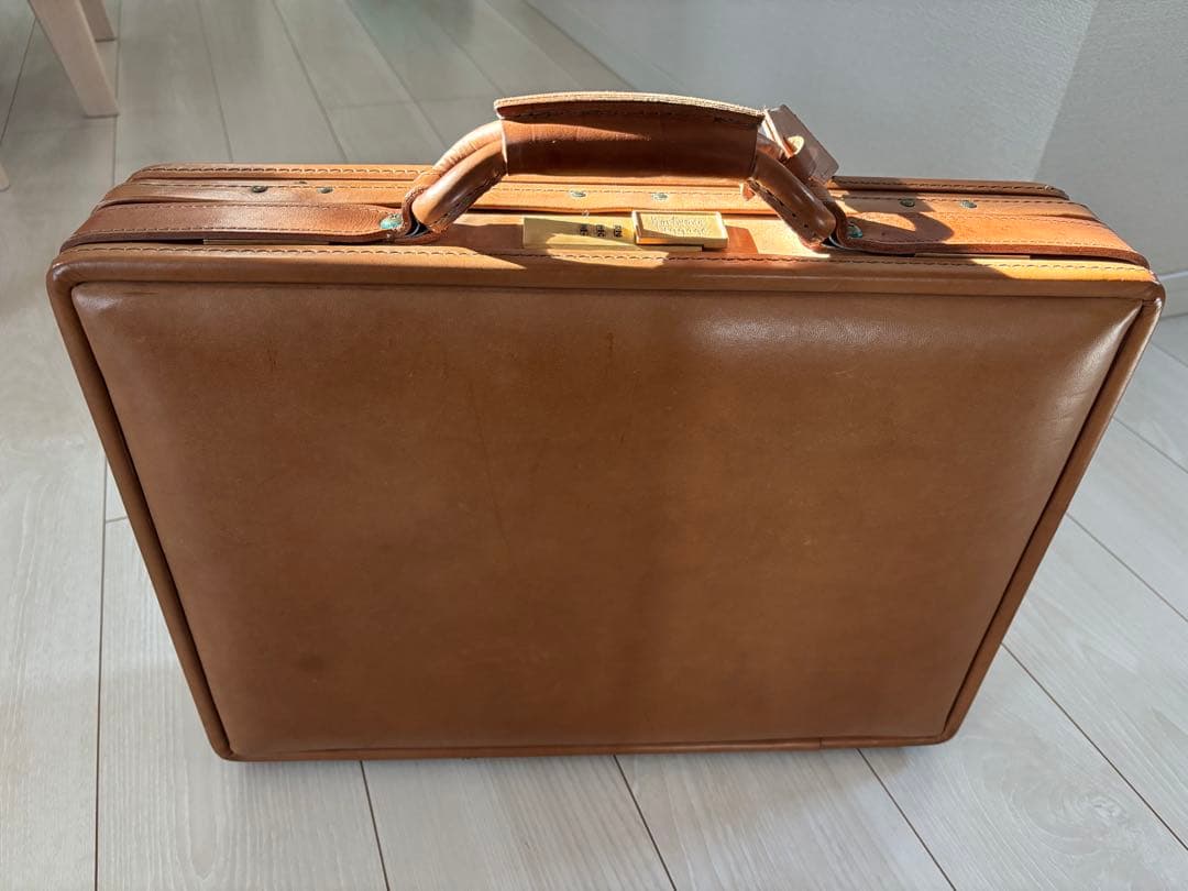 鍵が開かない！！hartmann レザー ビジネスバッグ ブラウン