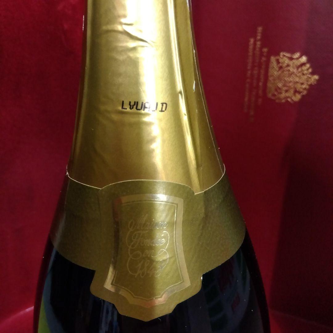 シャンパーニュ・メゾン、クリュッグのフラッグシップボトル - メルカリ