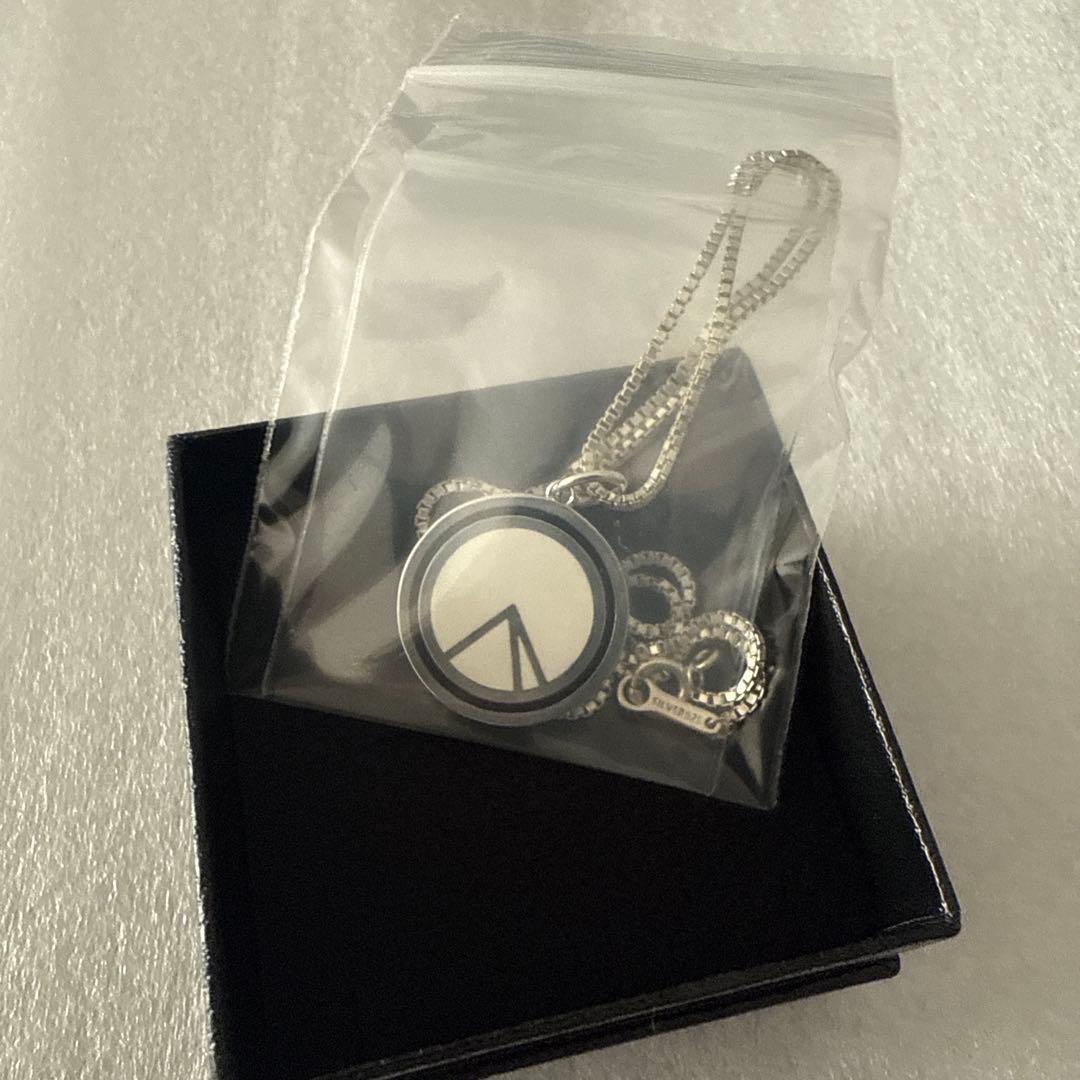 HYSFORM ハイスフォーム ネックレス 白 受注生産品 タレントグッズ