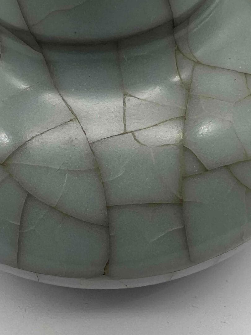 南宋時代 青磁 官窯 郊壇官窯 汝官窯 包金氷裂紋