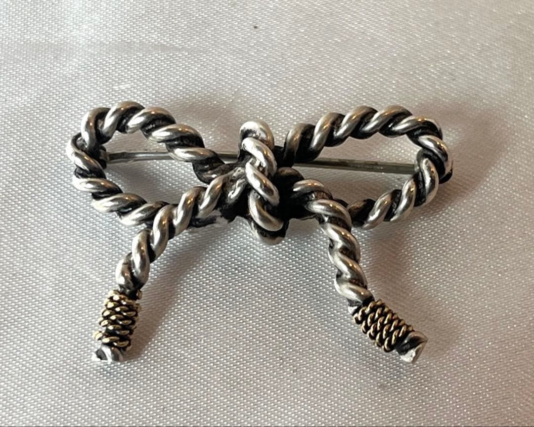 ティファニー　リボン　ブローチ　750/925 18金シルバー925 新品磨き済 TIFFANY&Co.（ティファニー） リボン ブローチ シルバー925 約15.4g