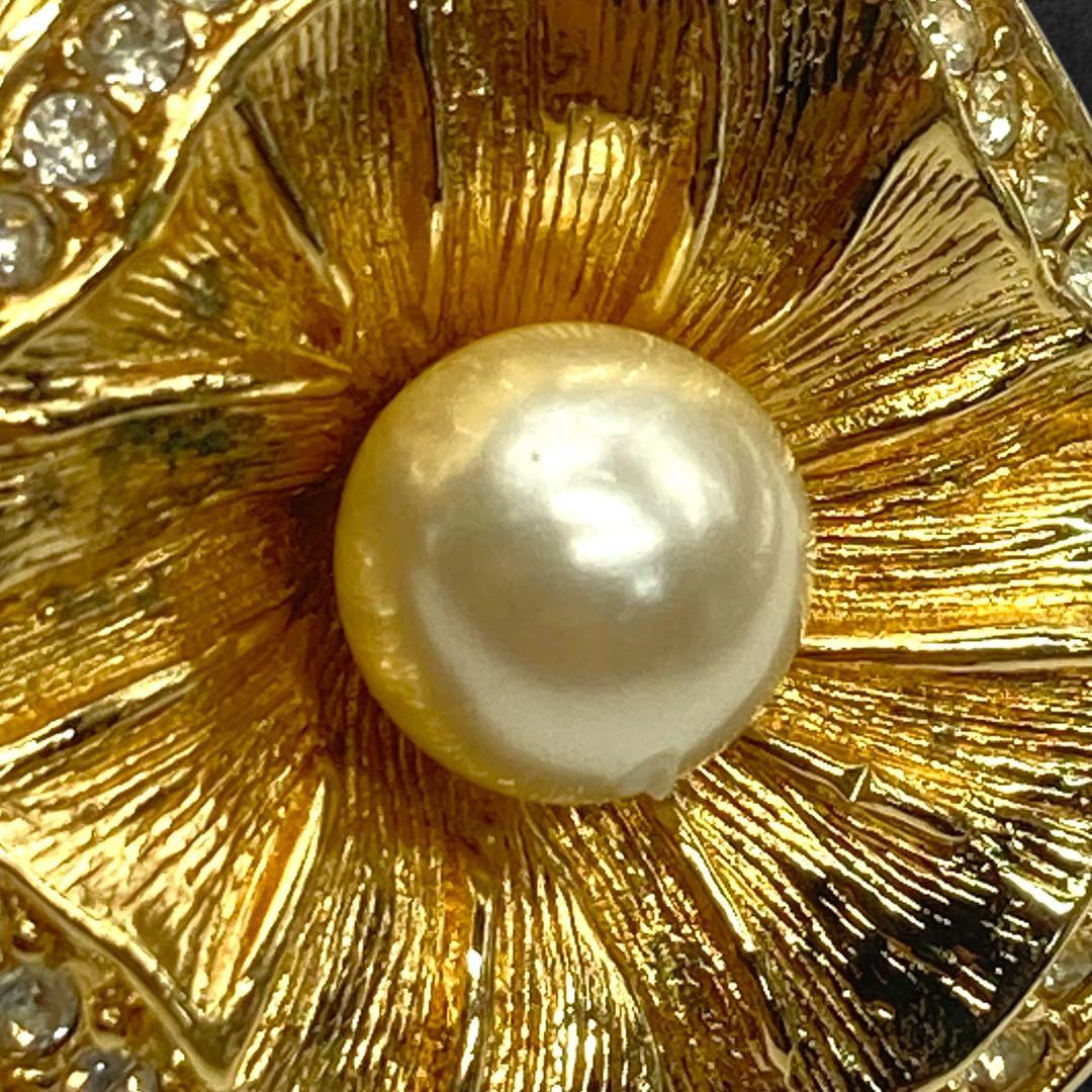 ヴィンテージ Dior パール花 ラペルピン 284 - アクセサリー安い 価格