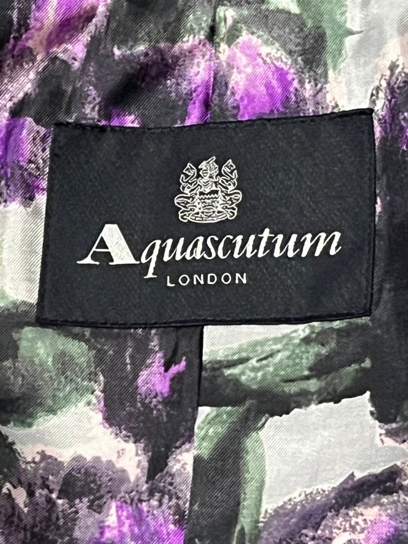 アクアスキュータム 光沢のあるチェスターコート サイズ10【11号相当