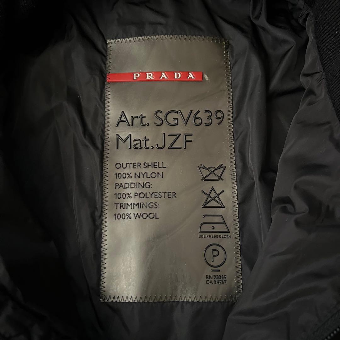 美品 PRADA SPORTS ナイロン 中綿ジャケット ラバーロゴ 黒 44 - メルカリ